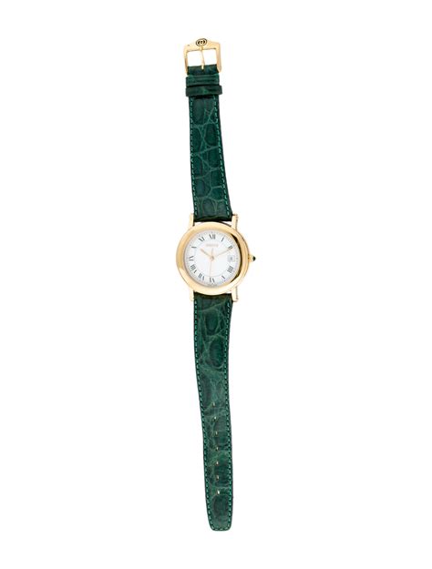 Gucci 7200 Series Watch .